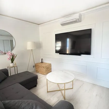Penthouse Mc & Sea View -parking Ferienhaus